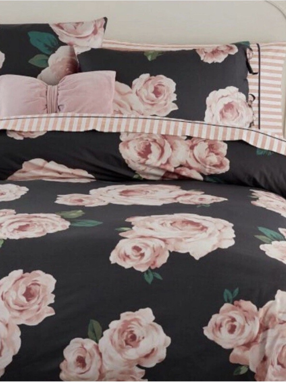 Pottery Barn Teen Emily & Meritt Bed of Rosses Duvet w/ Shams Set